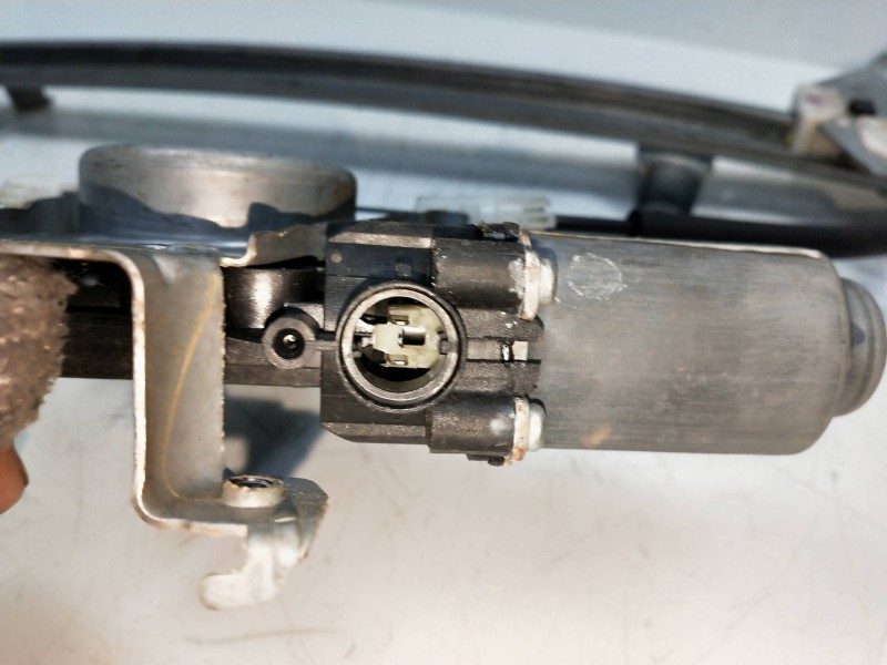Recambio de elevalunas delantero derecho para nissan note (e11e) 1.5 dci turbodiesel cat referencia OEM IAM 400926B  5P