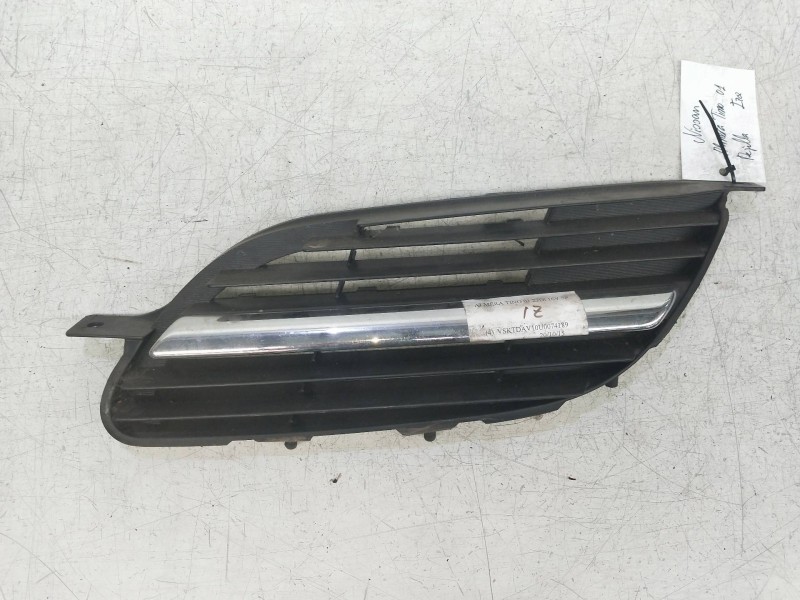 Recambio de rejilla delantera para nissan almera tino (v10m) 2.2 dci diesel cat referencia OEM IAM   