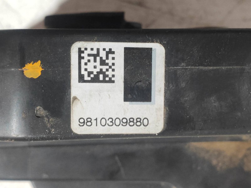 Recambio de motor cierre centralizado trasero derecho para peugeot 308 business line referencia OEM IAM 9810309880  