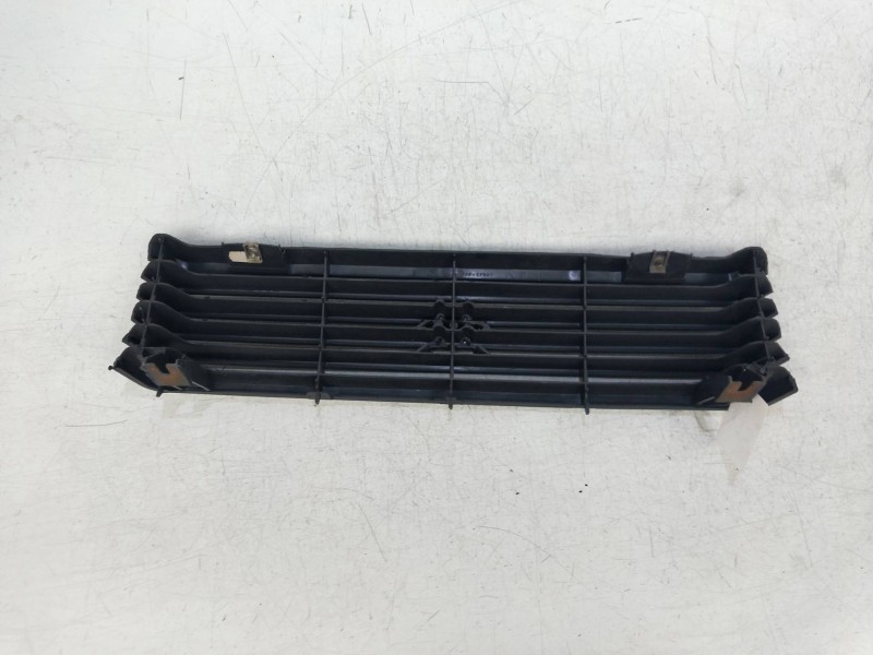 Recambio de rejilla delantera para citroen visa ii 1.1 (109) referencia OEM IAM   