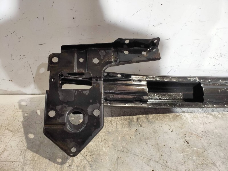 Recambio de refuerzo paragolpes delantero para hyundai tucson (jm) 2.0 crdi comfort (4wd) referencia OEM IAM   