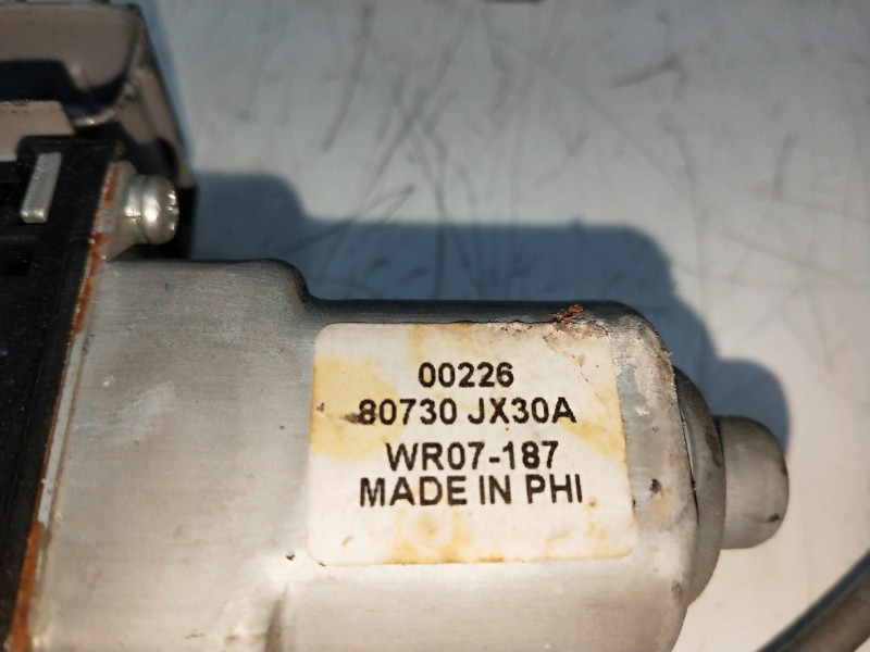 Recambio de elevalunas delantero derecho para nissan nv 200 (m20) referencia OEM IAM 80730JX30A  5P