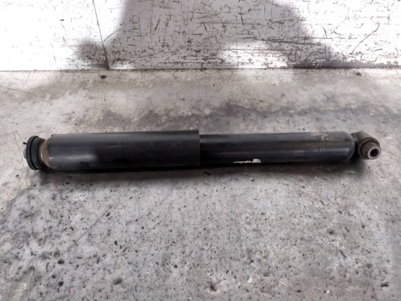 Recambio de amortiguador trasero derecho para peugeot 308 business line referencia OEM IAM 9806084880 03081000812 