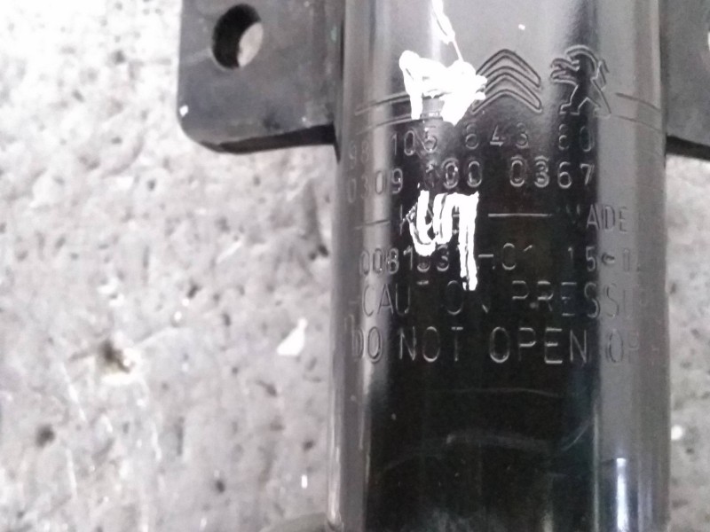 Recambio de amortiguador delantero derecho para peugeot 308 business line referencia OEM IAM 9810564380 03091000367 