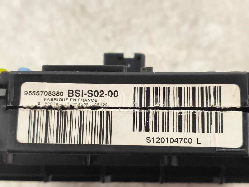 Recambio de caja reles / fusibles para peugeot 407 sw st confort referencia OEM IAM 9655708380 BSIS0200 