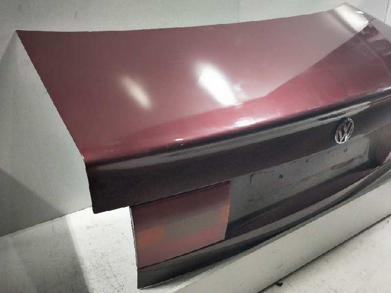 Recambio de tapa maletero para volkswagen passat berlina (3a2) 1.9 tdi referencia OEM IAM    Recambio de tapa maletero para volkswagen passat berlina (3a2) 1.9 tdi referencia OEM IAM