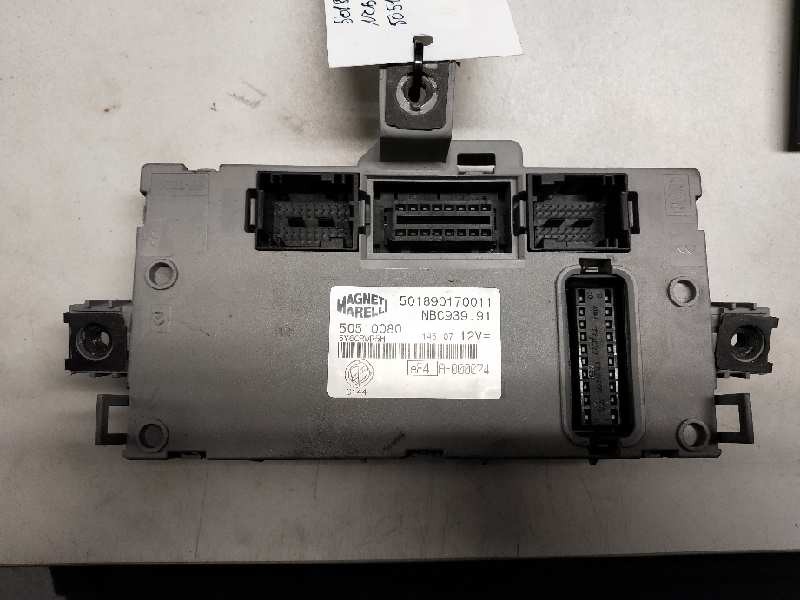 Recambio de caja reles / fusibles para alfa romeo 159 (140) 1.9 jtd (m) 16v cat referencia OEM IAM 501890170011 NBC93991 5051008