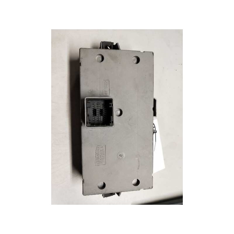 Recambio de caja reles / fusibles para alfa romeo 159 (140) 1.9 jtd (m) 16v cat referencia OEM IAM 501890170011 NBC93991 5051008