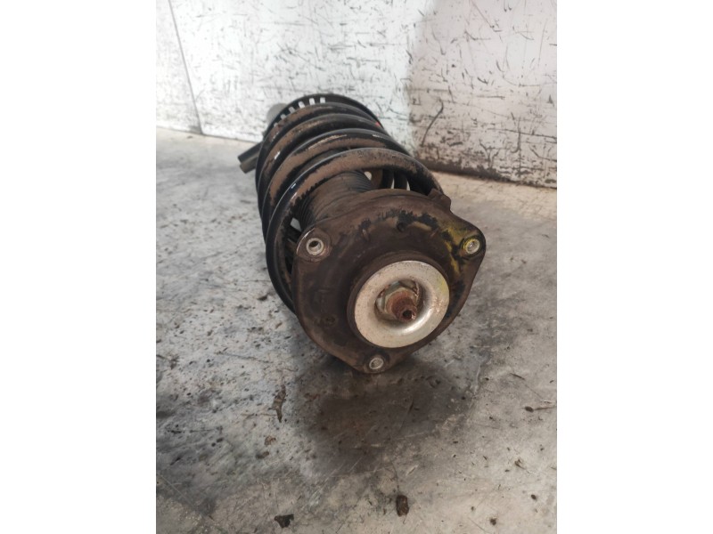 Recambio de amortiguador delantero derecho para skoda yeti active referencia OEM IAM 1K0413031BL 1K0412021KP 