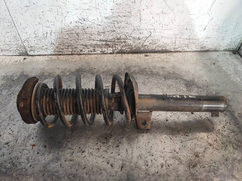 Recambio de amortiguador delantero izquierdo para skoda yeti active referencia OEM IAM 1K0413031BL 1K0412021KP 