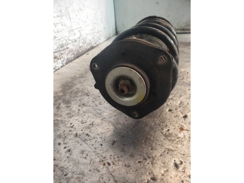 Recambio de amortiguador delantero izquierdo para skoda yeti active referencia OEM IAM 1K0413031BL 1K0412021KP 