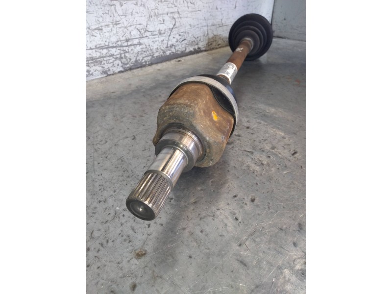 Recambio de transmision delantera izquierda para peugeot 308 business line referencia OEM IAM 9677561480  