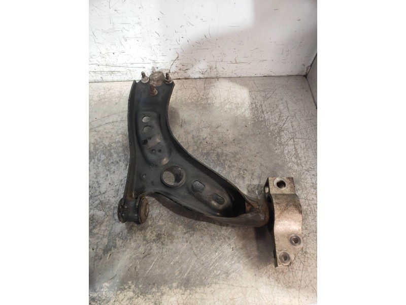 Recambio de brazo suspension inferior delantero izquierdo para seat leon (1p1) comfort limited referencia OEM IAM 1K0407151BD  
