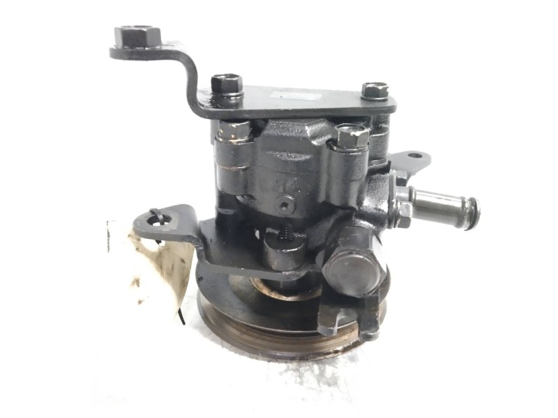 Recambio de bomba direccion para nissan sunny berlina (n14) 2.0 diesel referencia OEM IAM 52073037  