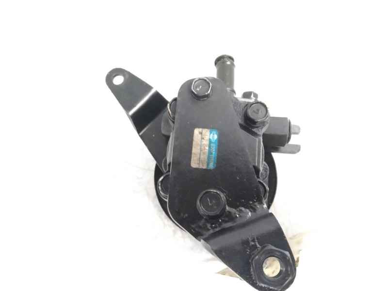 Recambio de bomba direccion para nissan sunny berlina (n14) 2.0 diesel referencia OEM IAM 52073037  