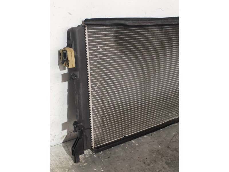 Recambio de radiador agua para seat leon (1p1) comfort limited referencia OEM IAM 1K0121251CM M124789 