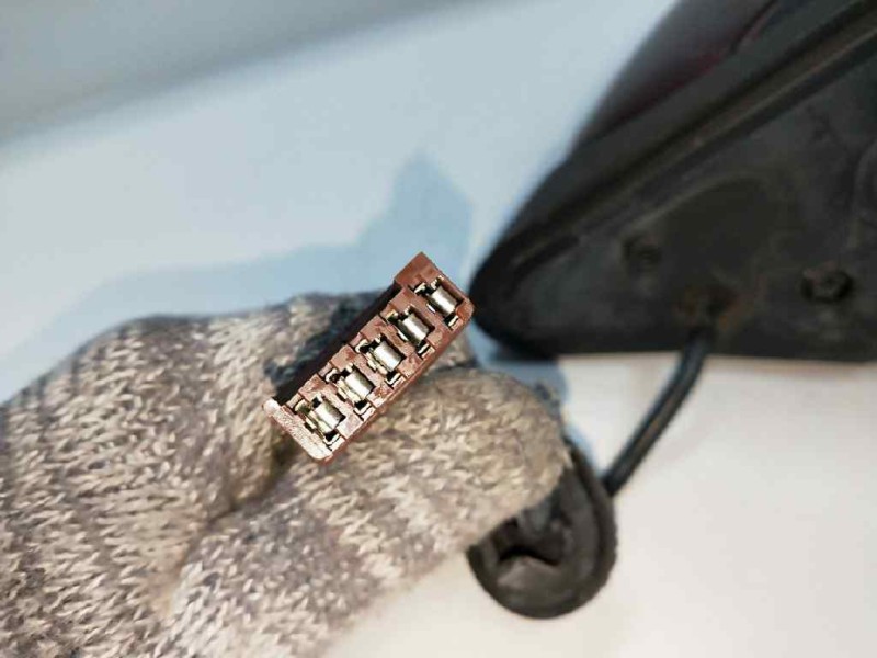 Recambio de retrovisor derecho para peugeot 605 sli referencia OEM IAM   ELECTRICO