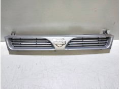 Recambio de rejilla delantera para nissan sunny berlina (n14) 2.0 diesel referencia OEM IAM   