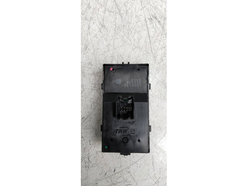 Recambio de mando elevalunas delantero izquierdo para opel insignia berlina cosmo referencia OEM IAM 13301743  