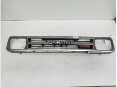 Recambio de rejilla delantera para daihatsu rocky 2.8 td referencia OEM IAM   