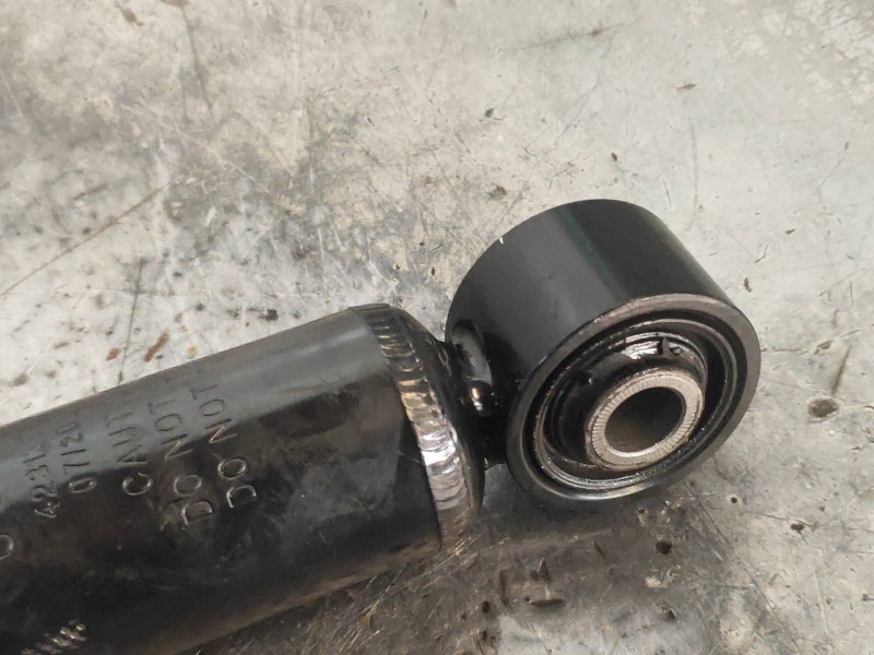 Recambio de amortiguador trasero izquierdo para skoda yeti active referencia OEM IAM   