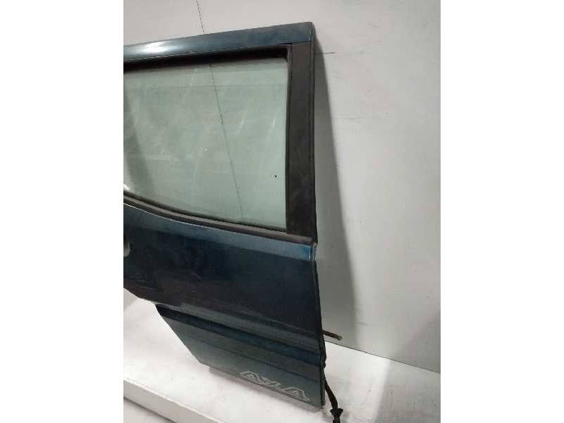 Recambio de puerta trasera derecha para nissan terrano/terrano.ii (r20) 2.7 turbodiesel referencia OEM IAM    Recambio de puerta trasera derecha para nissan terrano/terrano.ii (r20) 2.7 turbodiesel referencia OEM IAM