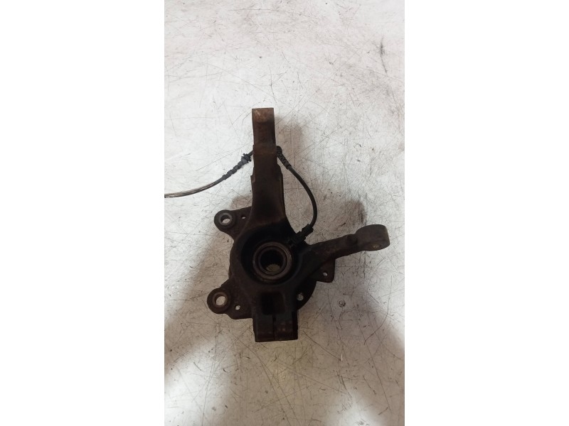 Recambio de mangueta delantera derecha para renault grand modus authentique referencia OEM IAM   