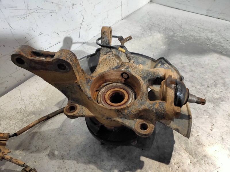 Recambio de mangueta delantera derecha para hyundai tucson (jm) 2.0 crdi comfort (4wd) referencia OEM IAM   