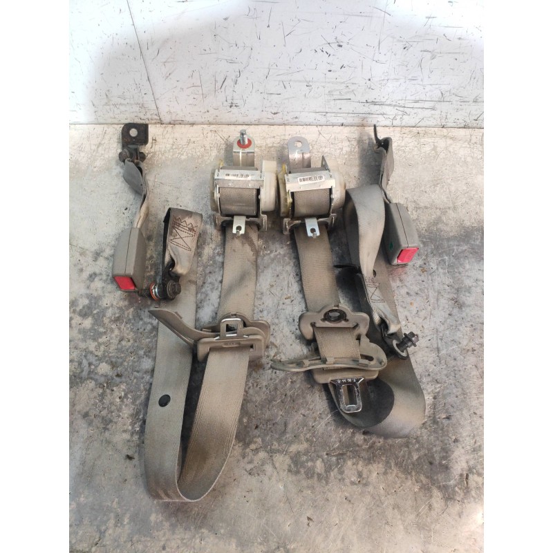 Recambio de juego cinturones trasero para hyundai santa fe (bm) 2.2 crdi classic (2wd) referencia OEM IAM   INTERMEDIOS