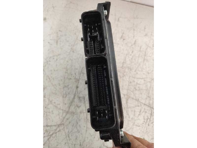 Recambio de centralita motor uce para mazda 5 berl. (cr) 2.0 crtd active+ (105kw) referencia OEM IAM RF8L18881C 2758007961 RF8L
