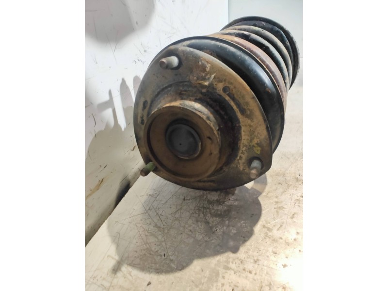 Recambio de amortiguador delantero derecho para hyundai tucson (jm) 2.0 crdi comfort (4wd) referencia OEM IAM   