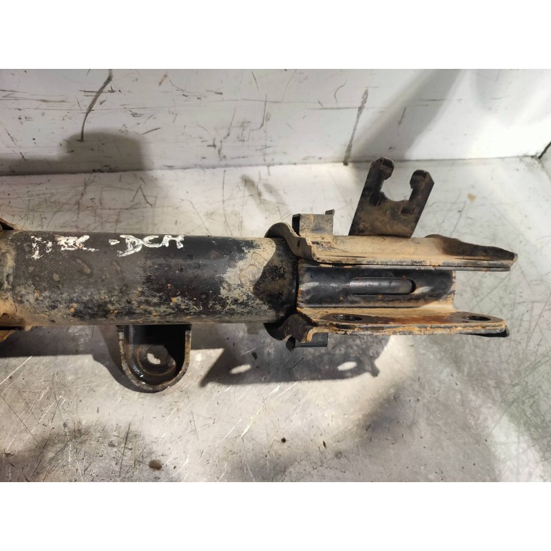 Recambio de amortiguador delantero derecho para hyundai tucson (jm) 2.0 crdi comfort (4wd) referencia OEM IAM   