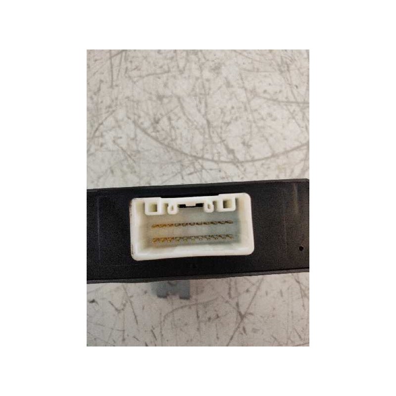 Recambio de centralita luces para mazda 5 berl. (cr) 2.0 crtd active+ (105kw) referencia OEM IAM CD9351225 0318001470 