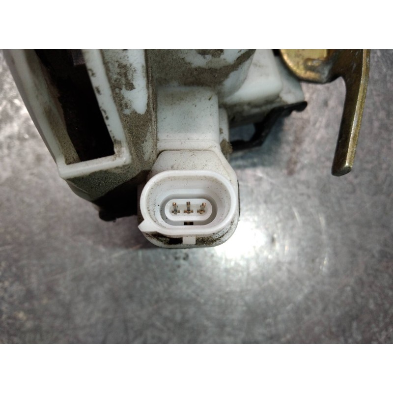 Recambio de motor cierre centralizado delantero derecho para seat ibiza (6k1) select referencia OEM IAM 6K3837016D  3P