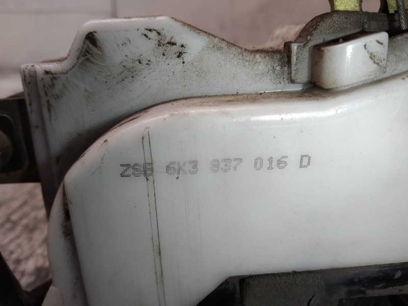 Recambio de motor cierre centralizado delantero derecho para seat ibiza (6k1) select referencia OEM IAM 6K3837016D  3P