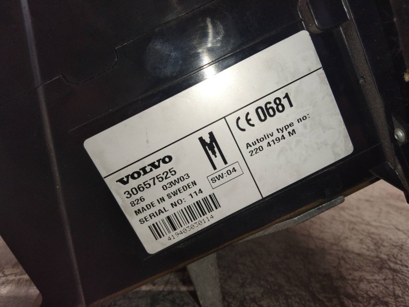 Recambio de sistema audio / radio cd para volvo xc70 2.4 diesel cat referencia OEM IAM 86511551 30657525 