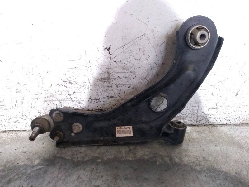 Recambio de brazo suspension inferior delantero derecho para peugeot 308 business line referencia OEM IAM   