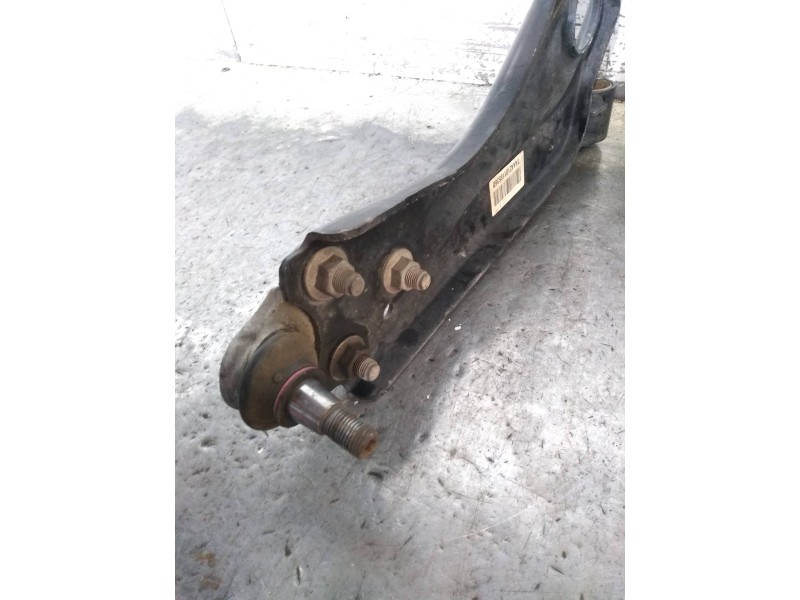 Recambio de brazo suspension inferior delantero derecho para peugeot 308 business line referencia OEM IAM   