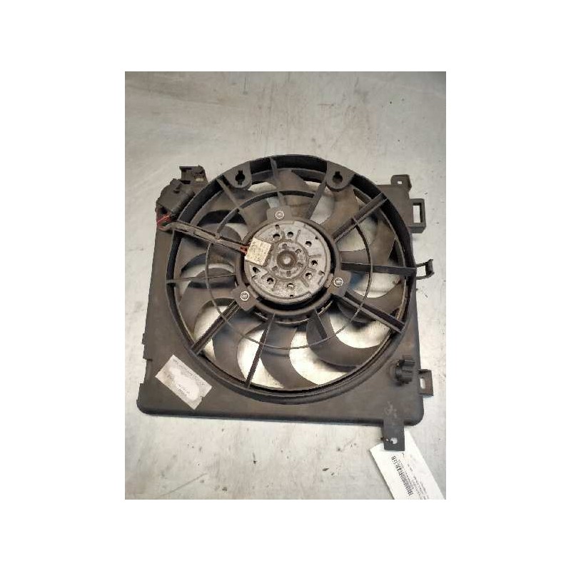 Recambio de electroventilador para opel astra h berlina 1.7 16v cdti referencia OEM IAM 3136613311 0130303304 24467444