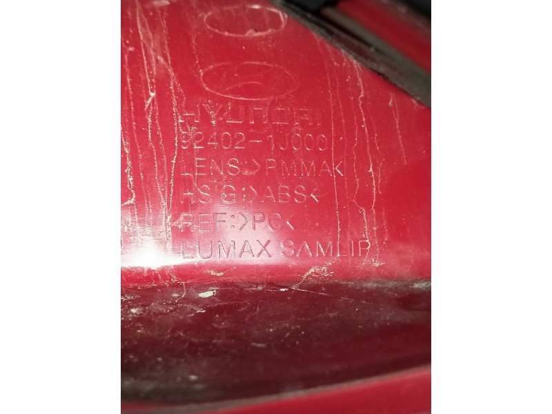 Recambio de piloto trasero derecho para hyundai i20 classic referencia OEM IAM 924021J000  