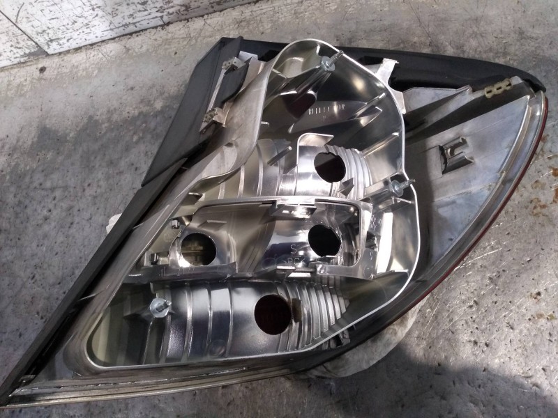 Recambio de piloto trasero izquierdo para mercedes clase clc (cl203) clc 2.2 cdi cat referencia OEM IAM A2038205164KZ  