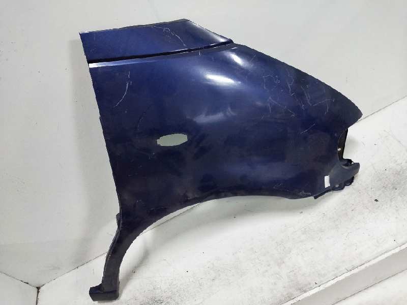 Recambio de aleta delantera derecha para nissan vanette cargo 2.3 diesel referencia OEM IAM    Recambio de aleta delantera derecha para nissan vanette cargo 2.3 diesel referencia OEM IAM