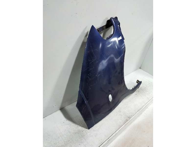 Recambio de aleta delantera derecha para nissan vanette cargo 2.3 diesel referencia OEM IAM    Recambio de aleta delantera derecha para nissan vanette cargo 2.3 diesel referencia OEM IAM