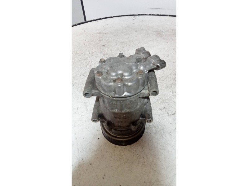 Recambio de compresor aire acondicionado para renault grand modus authentique referencia OEM IAM SD6V121904 8200819568 