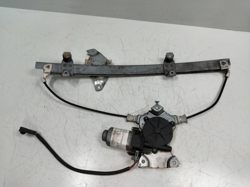 Recambio de elevalunas delantero derecho para nissan primera berlina (p11) competence referencia OEM IAM 400600T5  4P