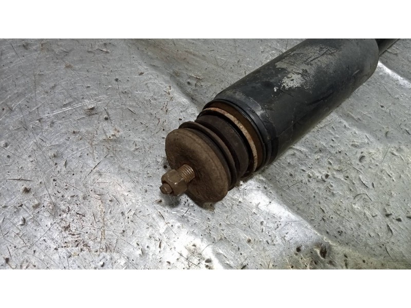 Recambio de amortiguador delantero derecho para renault maxity fg 130.35/45 referencia OEM IAM   