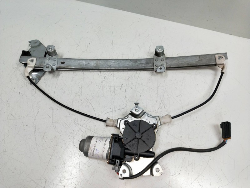 Recambio de elevalunas delantero derecho para nissan primera berlina (p11) 2.0 turbodiesel cat referencia OEM IAM 400600T1  4P