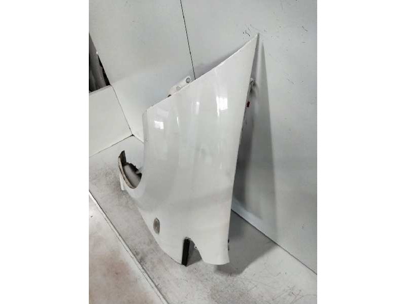 Recambio de aleta delantera izquierda para fiat linea (110) dynamic referencia OEM IAM   