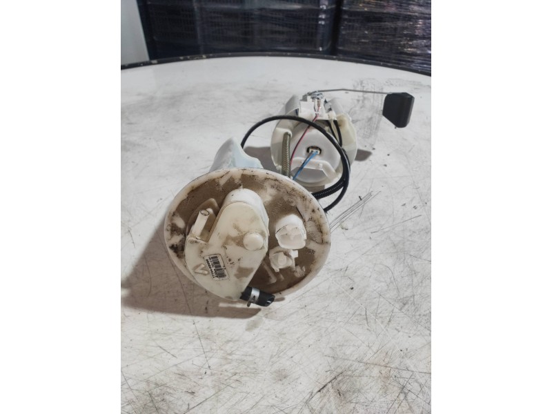 Recambio de bomba combustible para toyota yaris hybrid active referencia OEM IAM 777040D090 7G3C191 