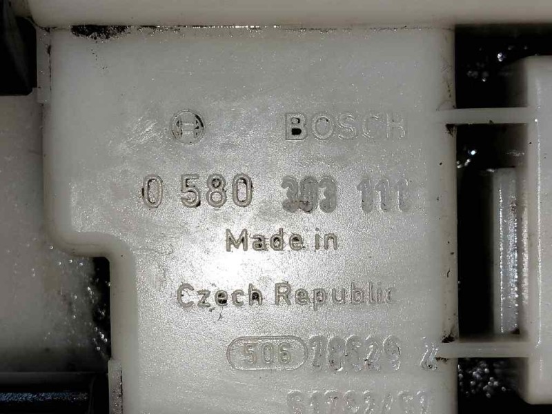 Recambio de bomba combustible para fiat linea (110) dynamic referencia OEM IAM 0580303111 51782457 BOSCH AFORADOR